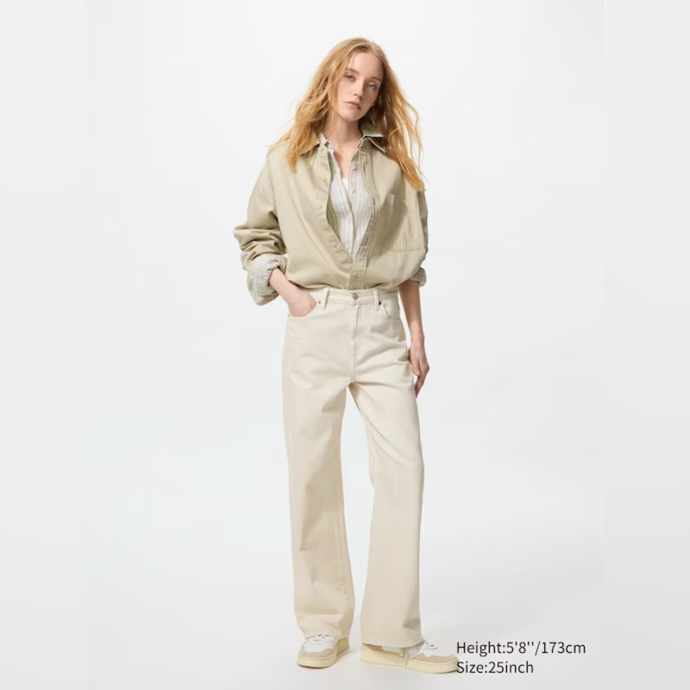 Uniqlo Wide Straight Jeans in Beige Size 32